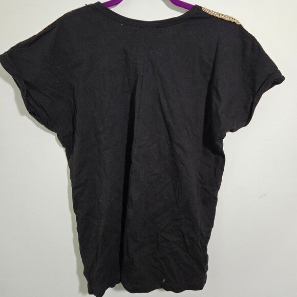 Black with gold designs shirt size L - Picture 3 of 4